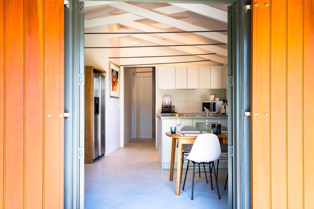 Windhover Suites Tasman Dış mekan fotoğraf