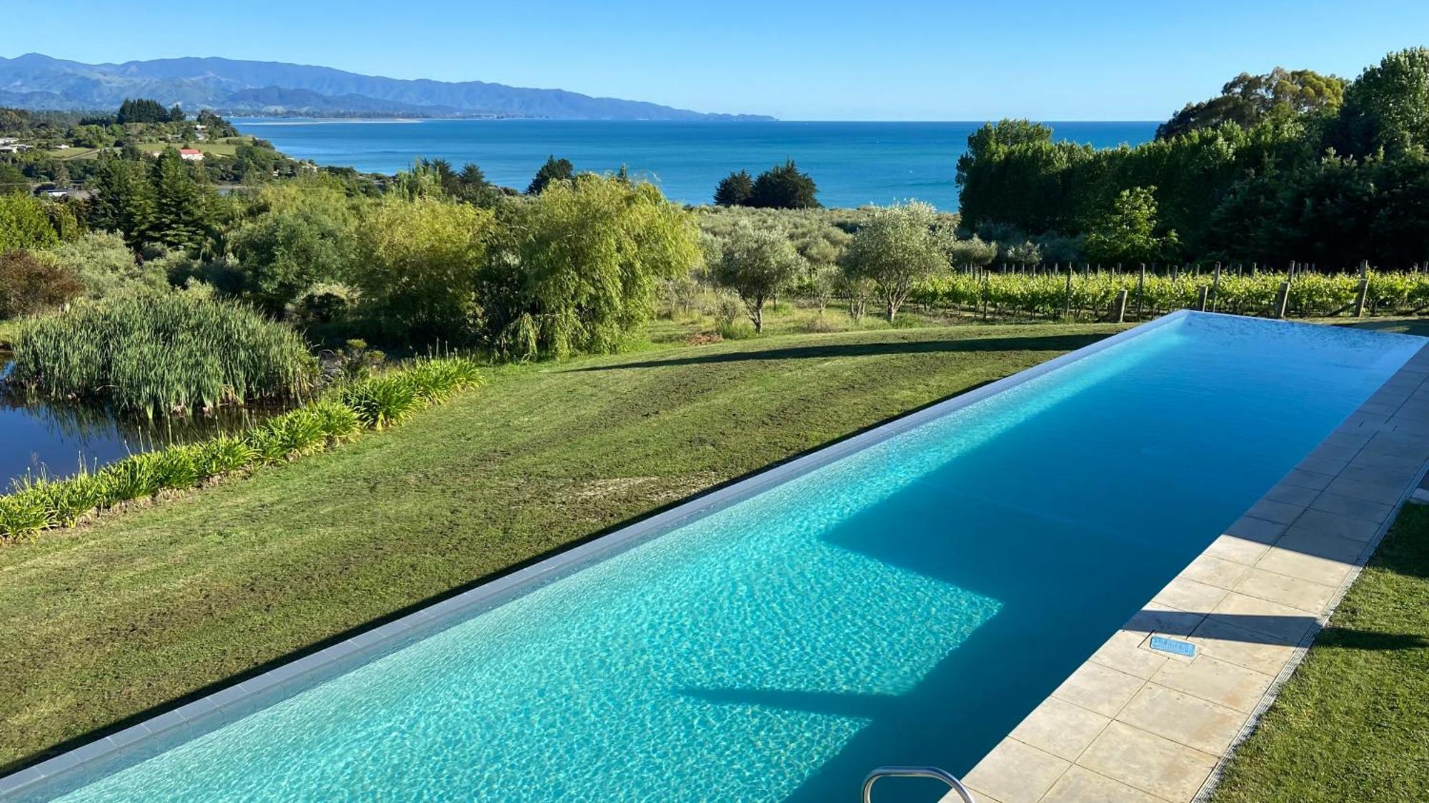 Windhover Suites Tasman Dış mekan fotoğraf